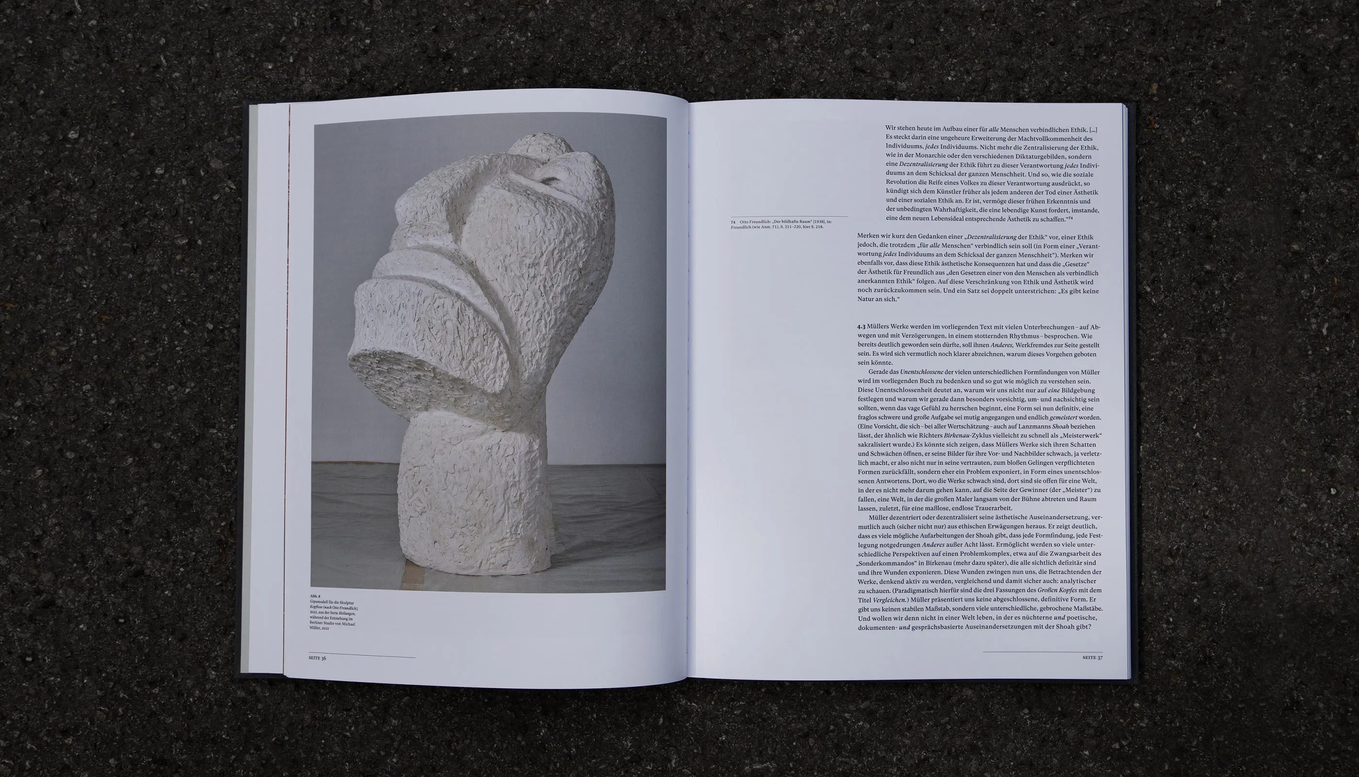 Am Abgrund der Bilder, Art Catalog, Michael Müller, Alien Athena Foundation, De Gruyter, Deutscher Kunstverlag, Städel Museum Frankfurt, editorial design, publication