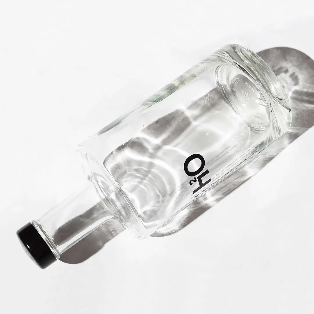 HOtello, Hotel Branding, Visual Identity, Brand book, merchandise