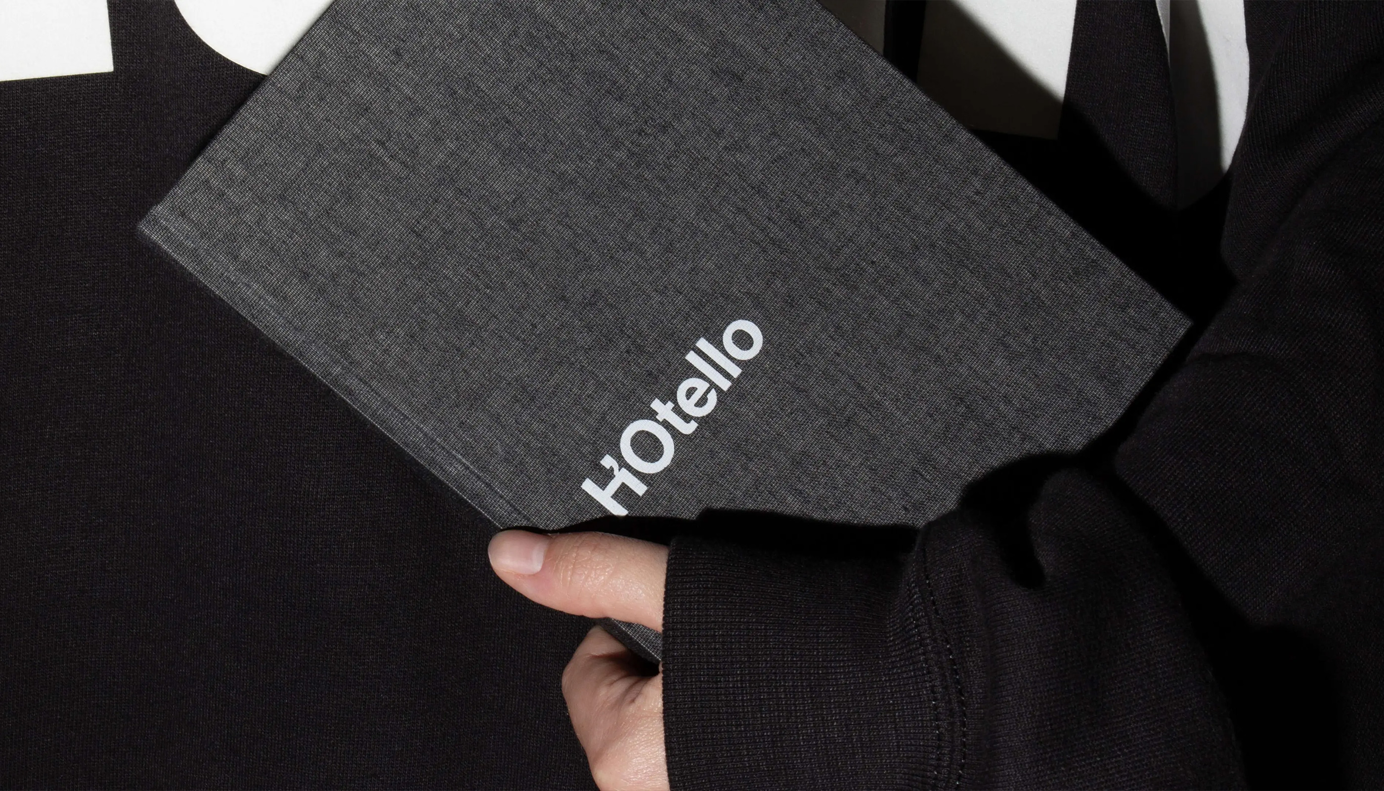 HOtello Brainding, Visual Identity, Merchandise, Brand Book